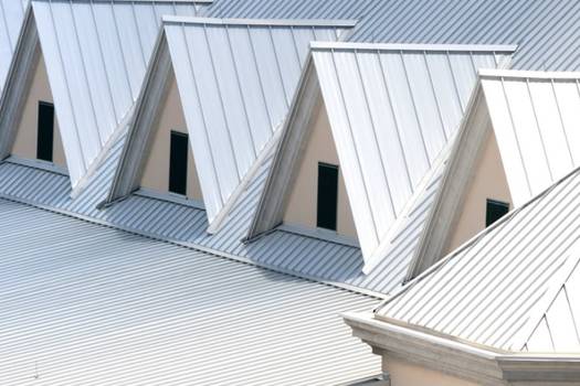 Purchasing the right roofing material