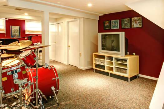 DIY basement remodeling: costs and steps