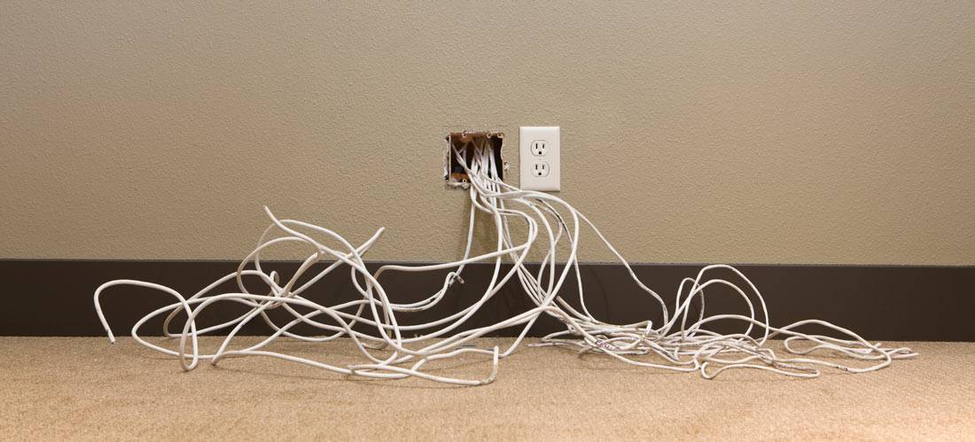 Replace-the-old-wiring-in-your-home
